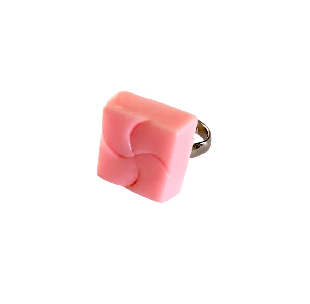 Ltd. Pop Cutie Strawberry Chocolate Rings